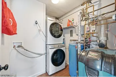 654 Succasunna Rd, Mount Arlington, NJ 07850 - Photo 10