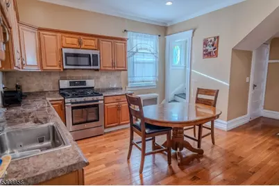 95 Beech St, East Orange, NJ 07018 - Photo 12