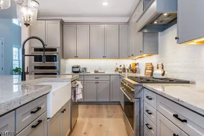 37 Hillandale Dr, Mendham Township, NJ 07931 - Photo 14