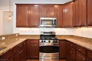 369 Victoria Dr, Bridgewater, NJ 08807 - Photo 2