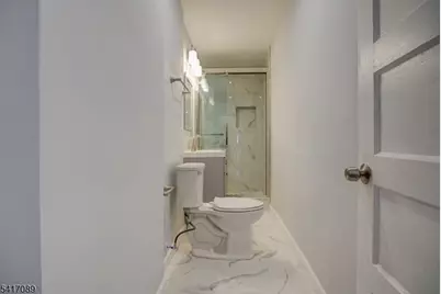 29 Walnut St #2, Summit, NJ 07901 - Photo 4