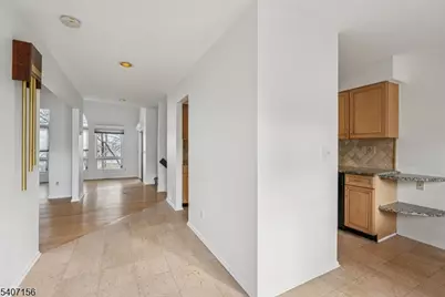 39 Cedarwood Ter, Woodland Park, NJ 07424 - Photo 2