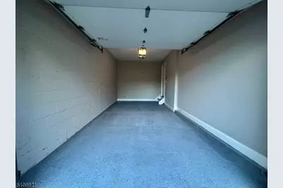 66 Stonegate Dr, Roseland, NJ 07068 - Photo 18