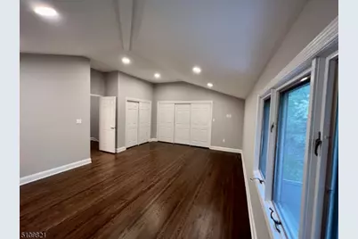 66 Stonegate Dr, Roseland, NJ 07068 - Photo 8