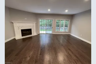 66 Stonegate Dr, Roseland, NJ 07068 - Photo 2