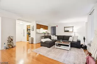 7 Prospect St, Morristown, NJ 07960 - Photo 16