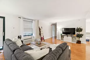 7 Prospect St, Morristown, NJ 07960 - Photo 14