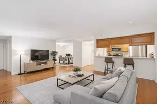 7 Prospect St, Morristown, NJ 07960 - Photo 4