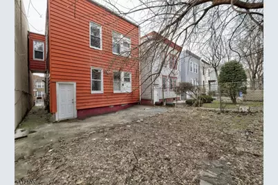 193 Clerk St, Jersey City, NJ 07305 - Photo 20