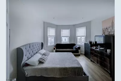 193 Clerk St, Jersey City, NJ 07305 - Photo 12