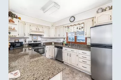 18 Sagamore Trl, Sparta Township, NJ 07871 - Photo 8