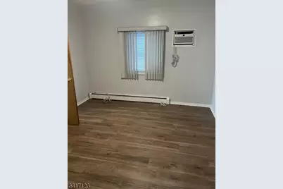 571 Avenue A #1, Bayonne, NJ 07002 - Photo 8