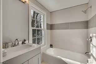 56 Pine St, Verona, NJ 07044 - Photo 8