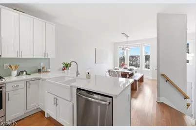 349 Wilshire Dr, Nutley, NJ 07110 - Photo 12