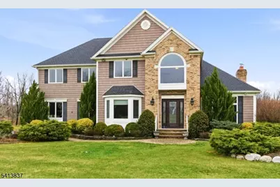 8 Spring Hunter Ct, Green Township, NJ 07821 - Photo 1