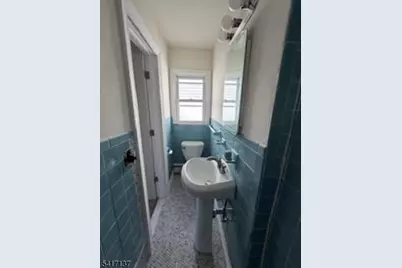 1017 Gifford Ct, Union Township, NJ 07083 - Photo 20