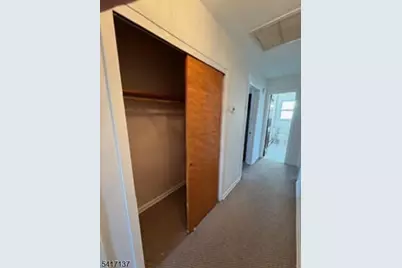 1017 Gifford Ct, Union Township, NJ 07083 - Photo 6