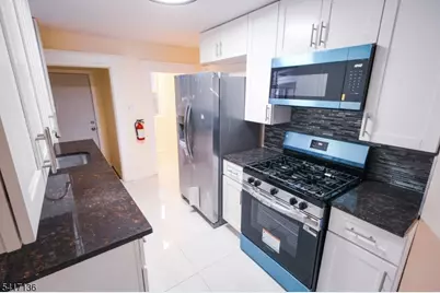 844 S 14th St, Newark, NJ 07108 - Photo 12