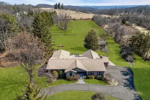 206 Cokesbury Rd, Tewksbury Township, NJ 08833 - Photo 2