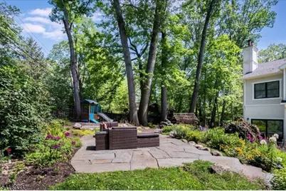 119 Stonebridge Rd, Montclair, NJ 07042 - Photo 44