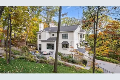 119 Stonebridge Rd, Montclair, NJ 07042 - Photo 32