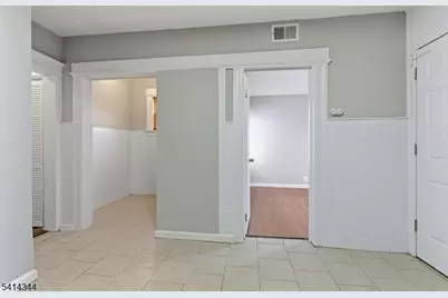 76 Halstead St, Newark, NJ 07106 - Photo 8