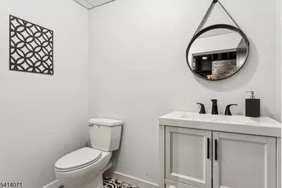 18 Laurel Ct, Branchburg Township, NJ 08876 - Photo 34