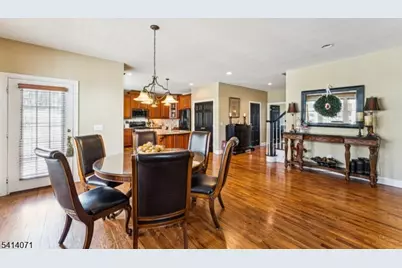 18 Laurel Ct, Branchburg Township, NJ 08876 - Photo 16