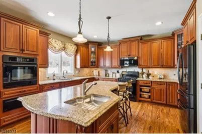 18 Laurel Ct, Branchburg Township, NJ 08876 - Photo 12