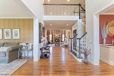 18 Laurel Ct, Branchburg Township, NJ 08876 - Photo 4