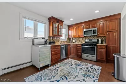 108 Jefferson Pl, Totowa, NJ 07512 - Photo 8