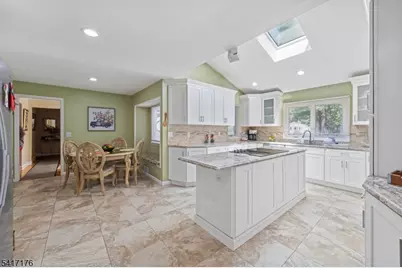 220 Horseshoe Rd, Berkeley Heights Township, NJ 07922 - Photo 16