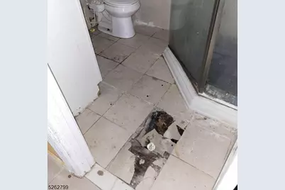 33 Riveredge Dr, Fairfield, NJ 07004 - Photo 14