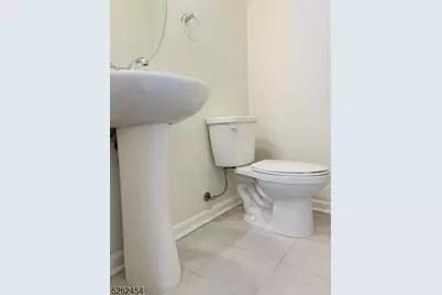 17 Braeburn Ct, Livingston, NJ 07039 - Photo 12