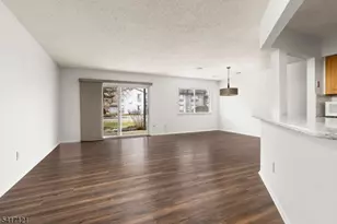 244 Drake Ln, Roxbury Township, NJ 07852 - Photo 6