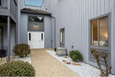 244 Drake Ln, Roxbury Township, NJ 07852 - Photo 2