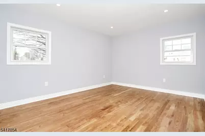 133 E Church St, Bergenfield, NJ 07621 - Photo 12