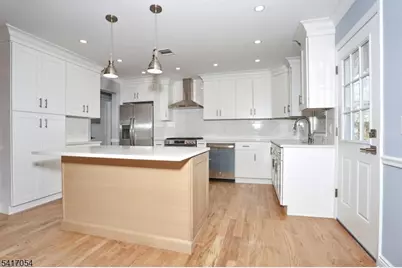 133 E Church St, Bergenfield, NJ 07621 - Photo 8