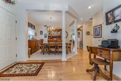 95 Kensington Cir, White Township, NJ 07823 - Photo 4