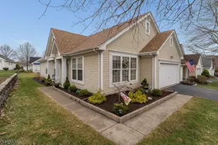 95 Kensington Cir, White Township, NJ 07823 - Photo 1