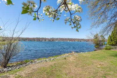 53 Laurel Dr, Wayne, NJ 07470 - Photo 34