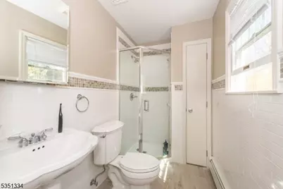 53 Laurel Dr, Wayne, NJ 07470 - Photo 14