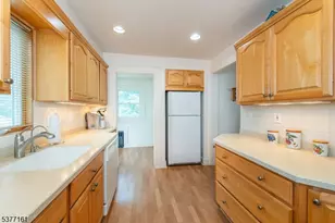 78 Elm Rd, Caldwell, NJ 07006 - Photo 6