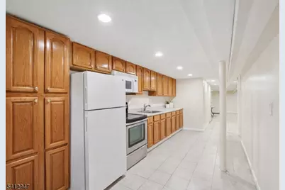 20 Concord St, Jersey City, NJ 07306 - Photo 34