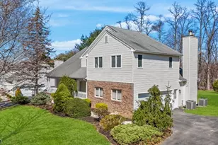 34 Knob Hill Rd, Marlboro Township, NJ 07751 - Photo 1