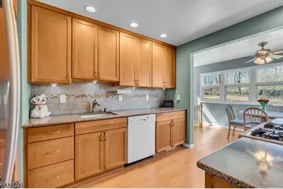 1091 Cambridge Lane, Bridgewater, NJ 08807 - Photo 10