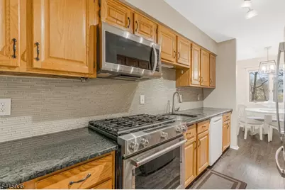 102 Clark Cir, Raritan Township, NJ 08822 - Photo 12