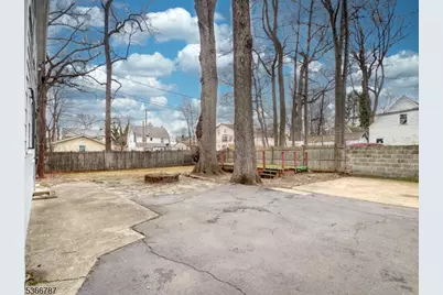 21 Edgewood Rd, East Orange, NJ 07017 - Photo 6