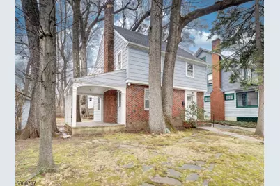 21 Edgewood Rd, East Orange, NJ 07017 - Photo 2