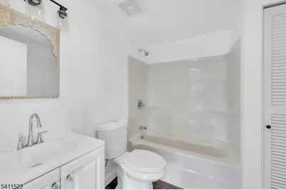 8 Glenwood Rd, Parsippany, NJ 07834 - Photo 38